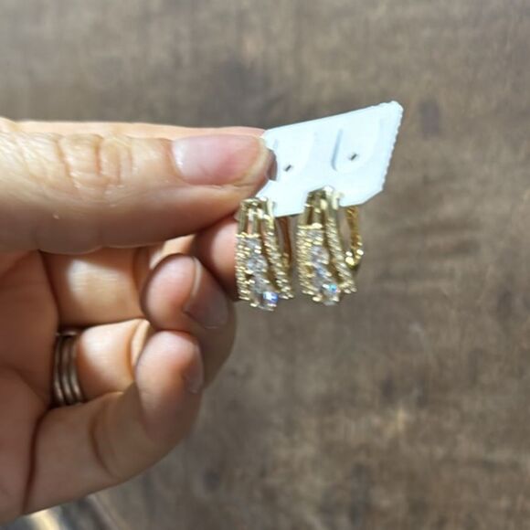 14K Gold Elegant Gold Plated with Diamond & Zirconia Stud Earrings - Picture 3 of 11